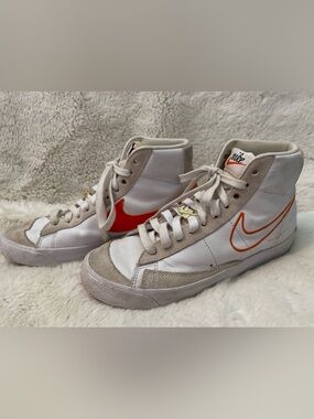 👟 Nike Blazer Mid '77 SE "First Use" White Orange Sneakers DH6757-100 👟